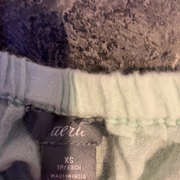 Aerie Mint off the shoulder crop. Size XS - Picture 3 of 3